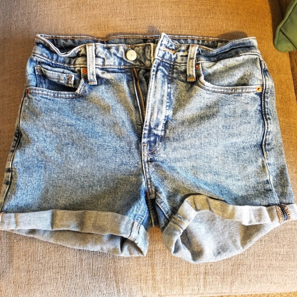 Old Navy High rise shorts